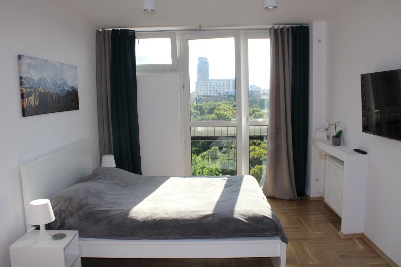 Strict Center Warsaw Comfortable Apartment, 10Th-Floor With Beautiful View On The Park And Skyscrapers, Free Wifi, Self Check-In/Out エクステリア 写真